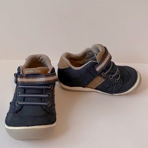 Stride Rite Leather Artie Shoes blue/tan NWOT